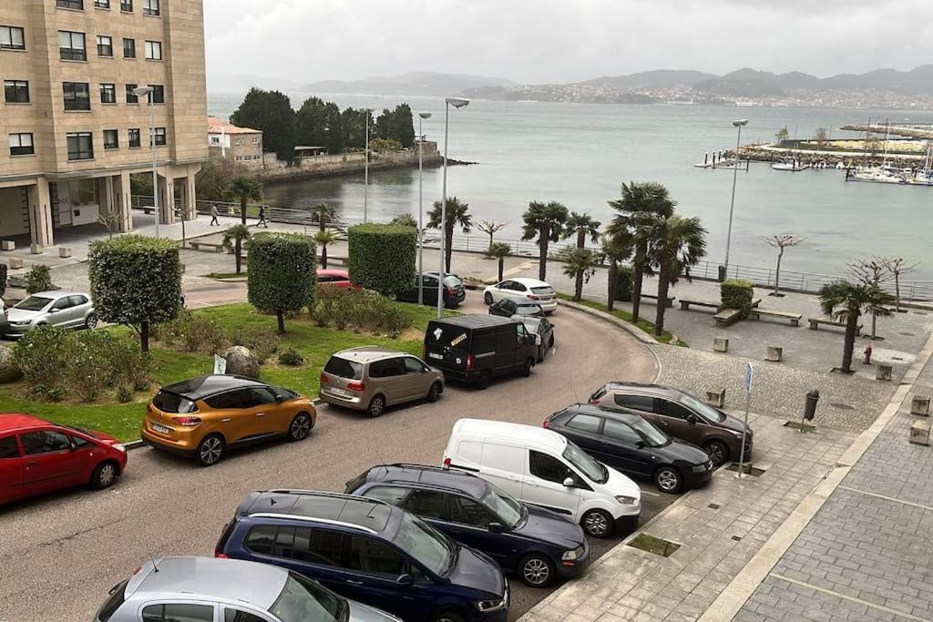 Piso En Bouzas Con Vistas A La Ria Apartment Vigo Bagian luar foto