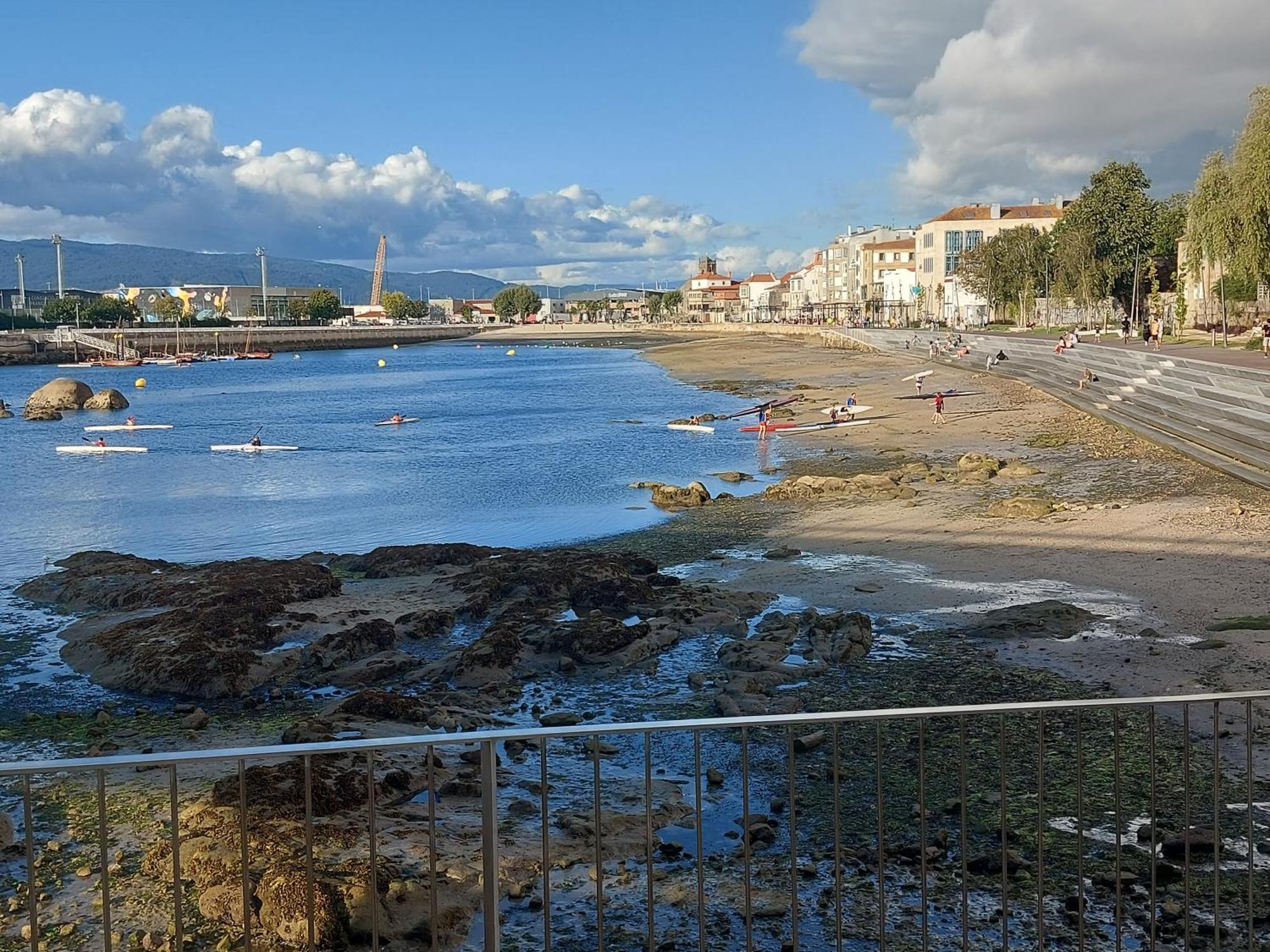 Piso En Bouzas Con Vistas A La Ria Apartment Vigo Bagian luar foto